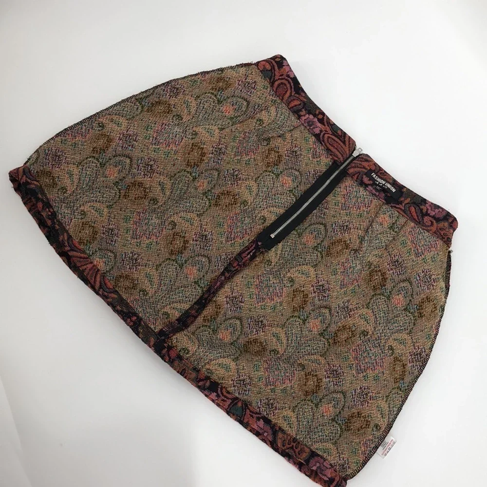 Fashion Union Brocade Tapestry Mini Skirt Size 8 or Medium